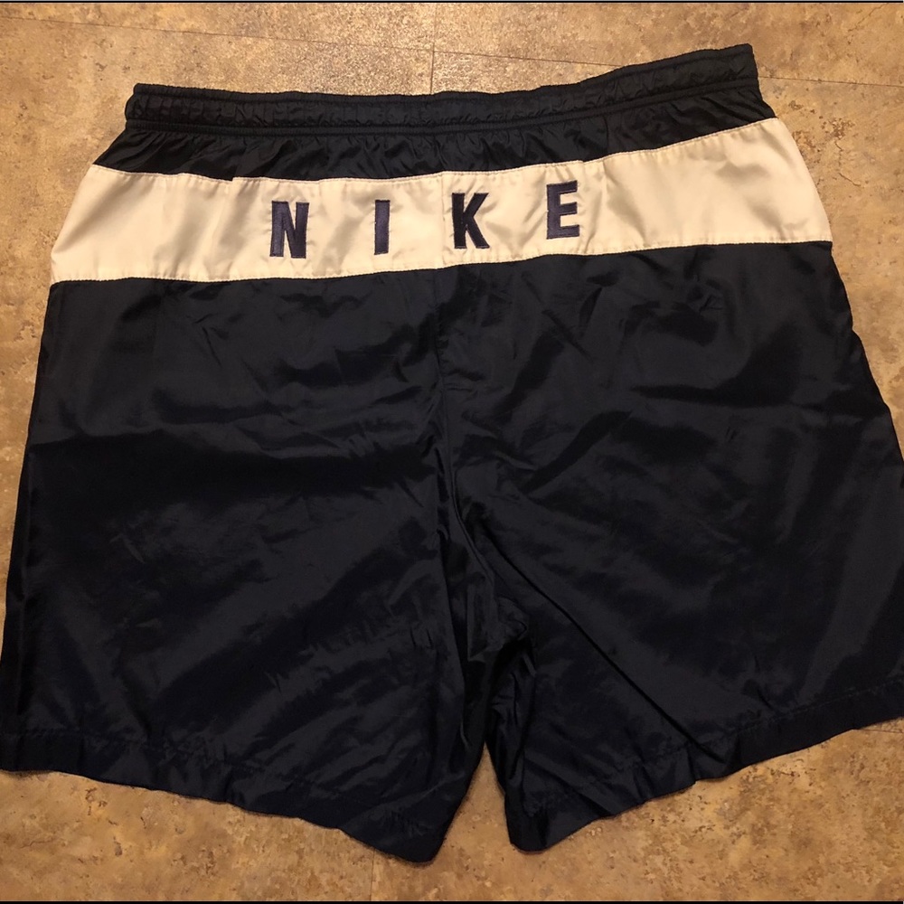 VITNAGE NIKE SHORTS / SWIM SHORTS